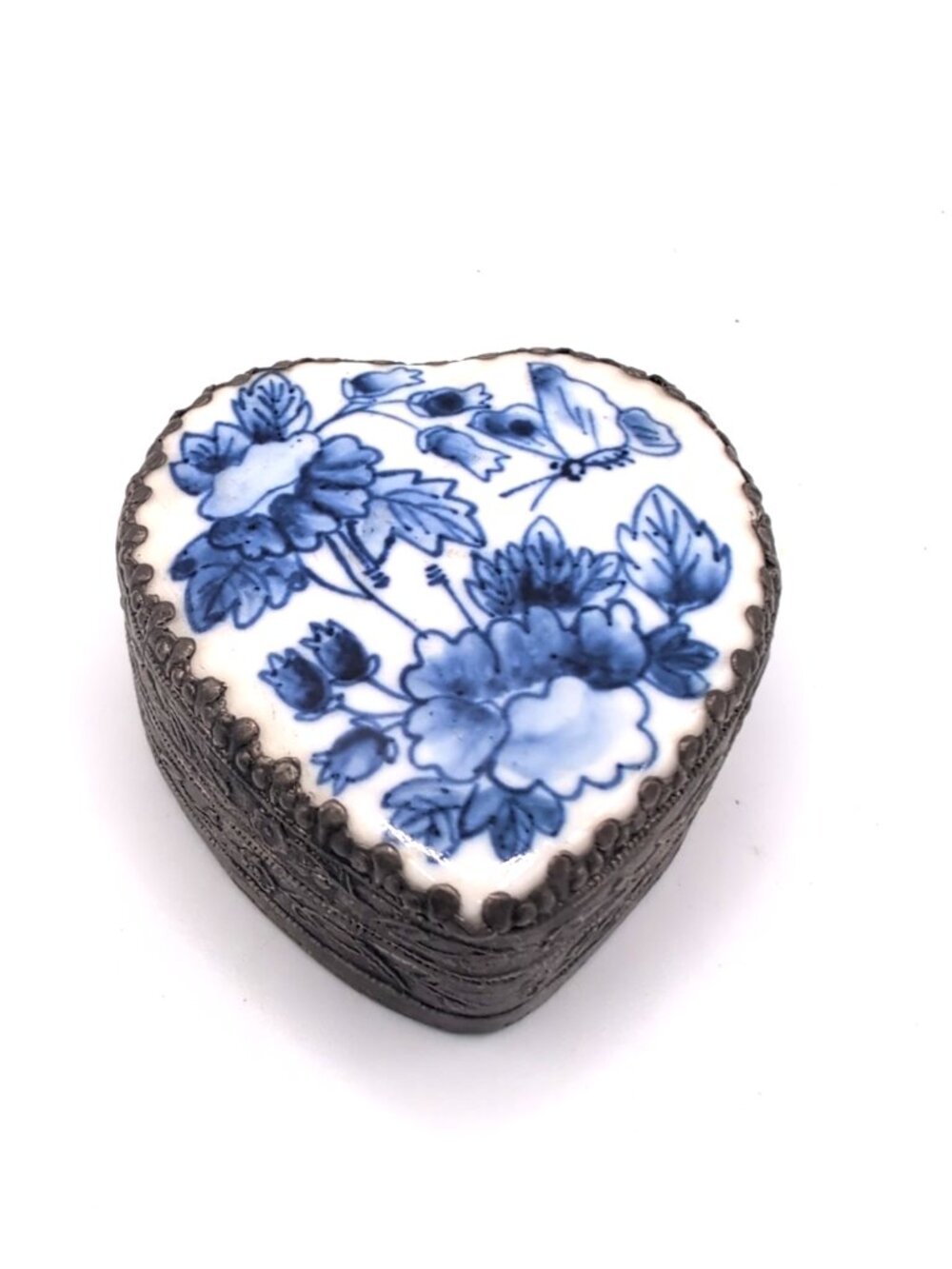 Vintage Chinese Shard Box Heart Shaped Porcelain in Silver Tone Metal VGC